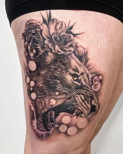 Sleepy Lily tattoo 025