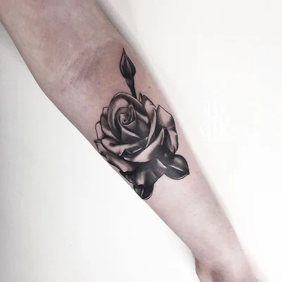 Sleepy Lily tattoo 031