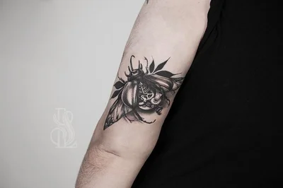 Sleepy Lily tattoo 032