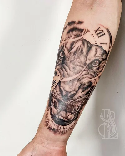 Sleepy Lily tattoo 046