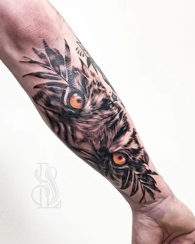 Sleepy Lily tattoo 049