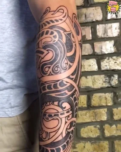 Slider Soros tattoo 030