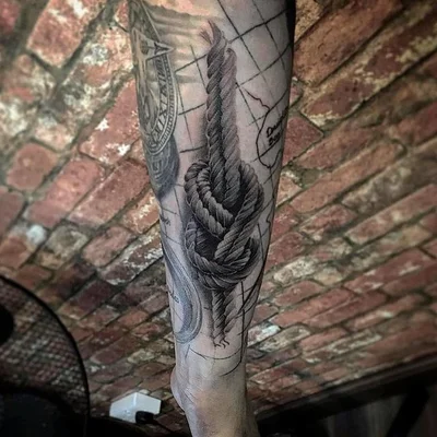Ayrton Schader tattoo 032