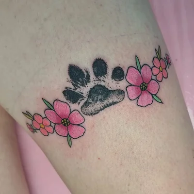 Robyn tattoo 040