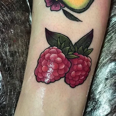 Robyn tattoo 043