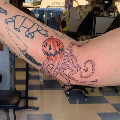 Slimer tattoo 040