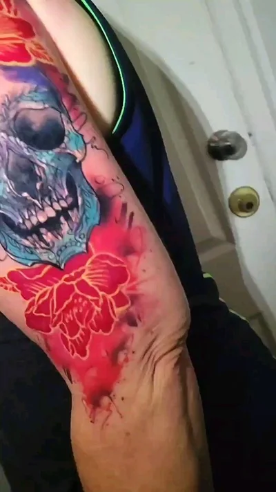 Smel wink watercolour abstract tattoo art tattoo 018
