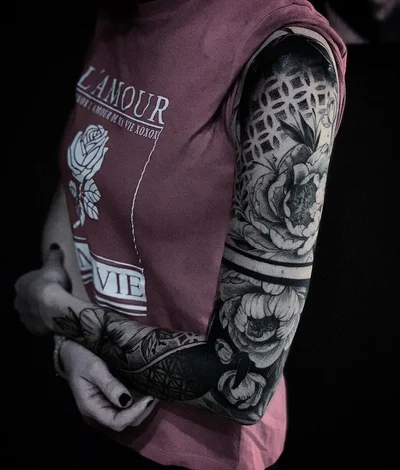 SMG tattoo 009
