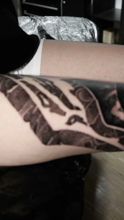 SMG tattoo 019