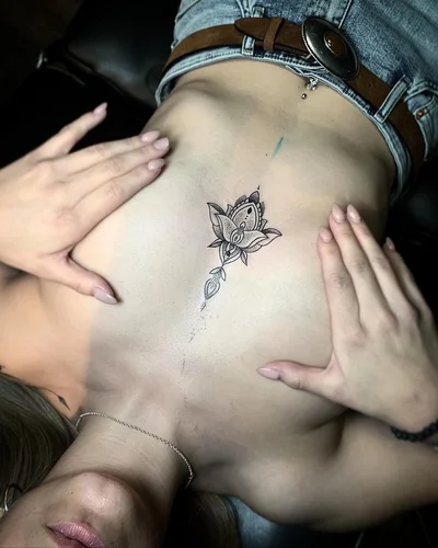 SMG tattoo 027
