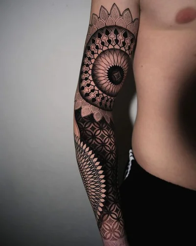 SMG tattoo 028