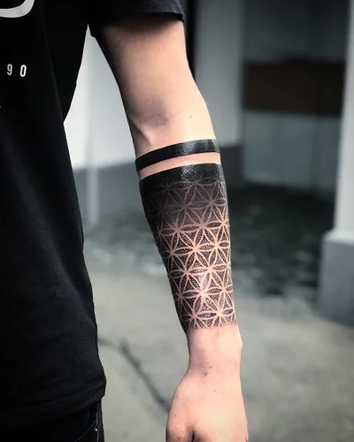 SMG tattoo 033