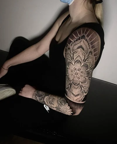 SMG tattoo 036
