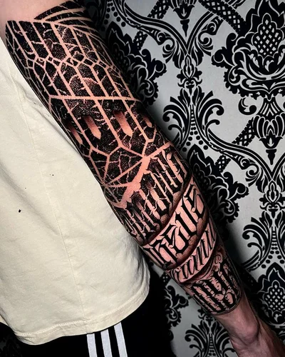 SMG tattoo 041