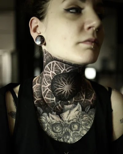 SMG tattoo 042