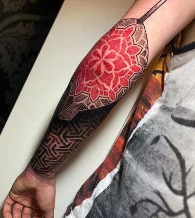 SMG tattoo 045