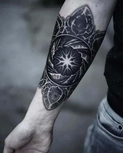 SMG tattoo 047