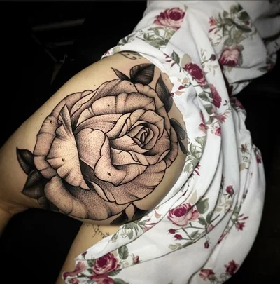 SMG tattoo 049