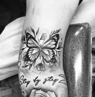 Stephanie Mo Gutierrez tattoo 013