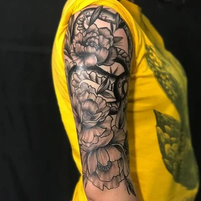 Stephanie Mo Gutierrez tattoo 019