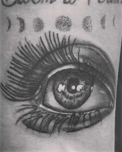 Stephanie Mo Gutierrez tattoo 026
