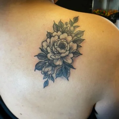Stephanie Mo Gutierrez tattoo 038