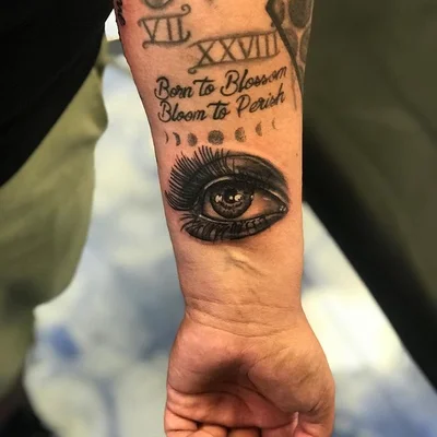 Stephanie Mo Gutierrez tattoo 039
