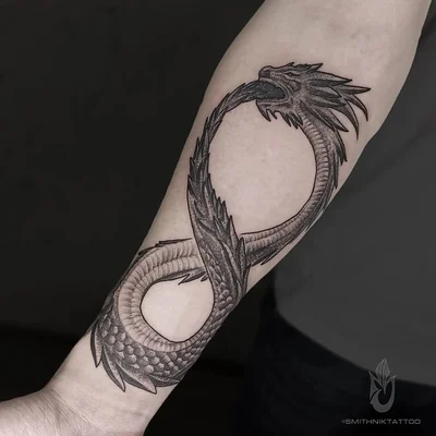Nikita Smith tattoo 019