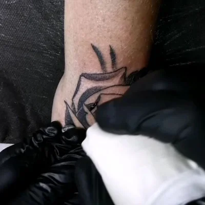 Nikita Smith tattoo 031