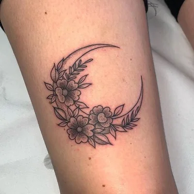 𝔄𝔦𝔩𝔰𝔞 ℜ𝔥𝔦𝔞𝔫𝔫𝔬𝔫 tattoo 047
