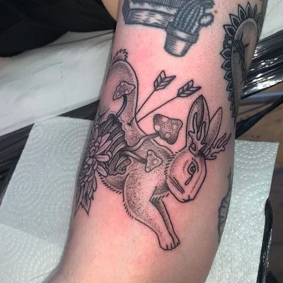 𝔄𝔦𝔩𝔰𝔞 ℜ𝔥𝔦𝔞𝔫𝔫𝔬𝔫 tattoo 050