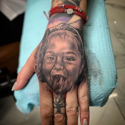 Sneez PV tattoo 032