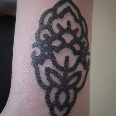 Snip Art tattoo 016
