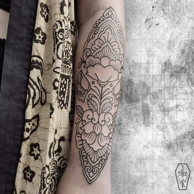 Snip Art tattoo 039