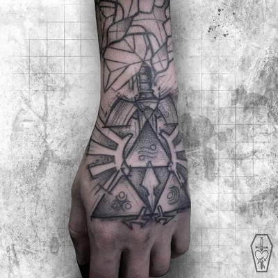 Snip Art tattoo 047