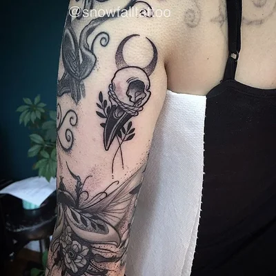 Clare Moreau tattoo 030