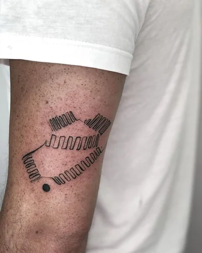 Sofia Meinberg tattoo 010
