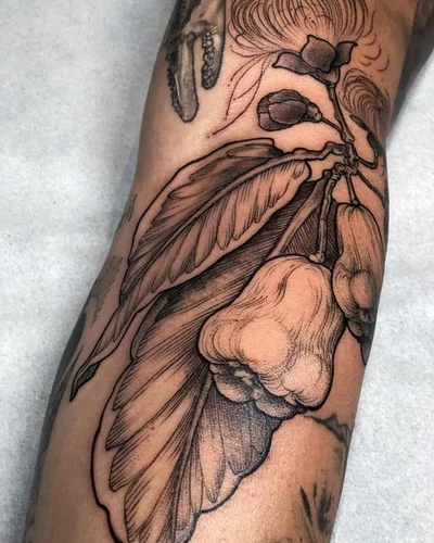 Sofia Meinberg tattoo 017