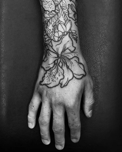 Sofia Meinberg tattoo 026