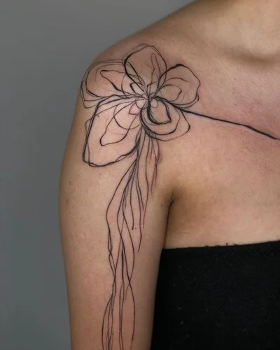 Sofia Meinberg tattoo 030
