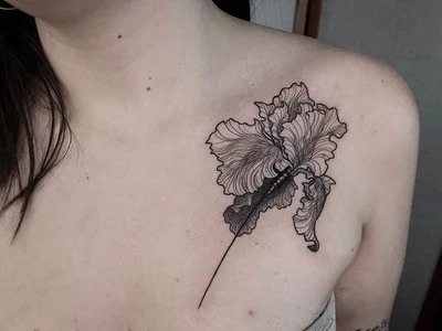 Sofia Meinberg tattoo 044