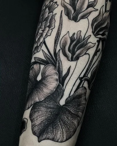 Sofia Meinberg tattoo 046