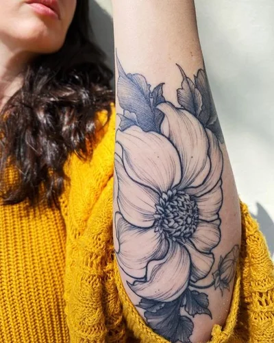 Sofia Meinberg tattoo 047