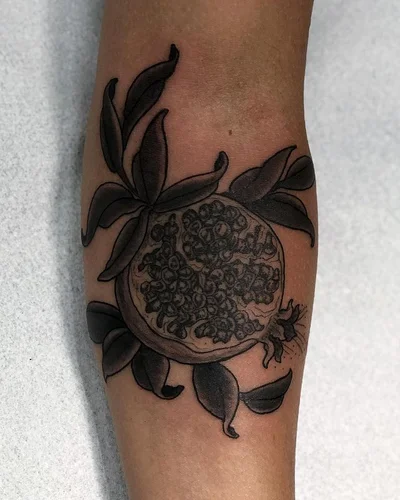 Sofia Meinberg tattoo 049