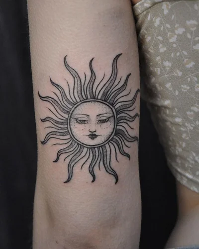 Sofie tattoo 029
