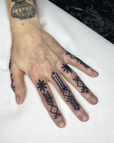 Agnes Machnik tattoo 023