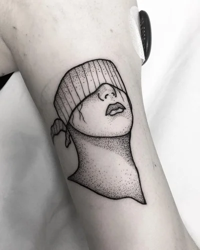 Agnes Machnik tattoo 038