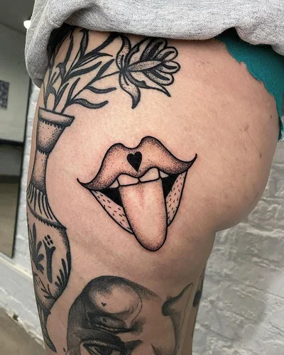 Agnes Machnik tattoo 040