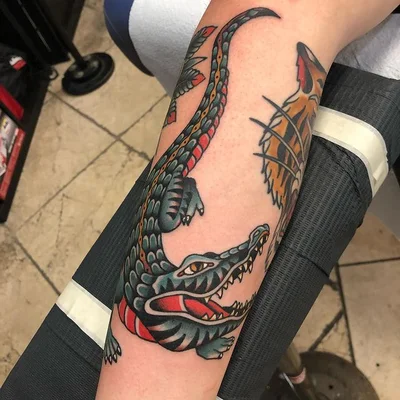 Scott West tattoo 010