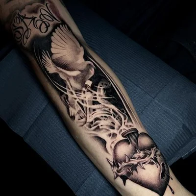 Sarah Lorenzo tattoo 010